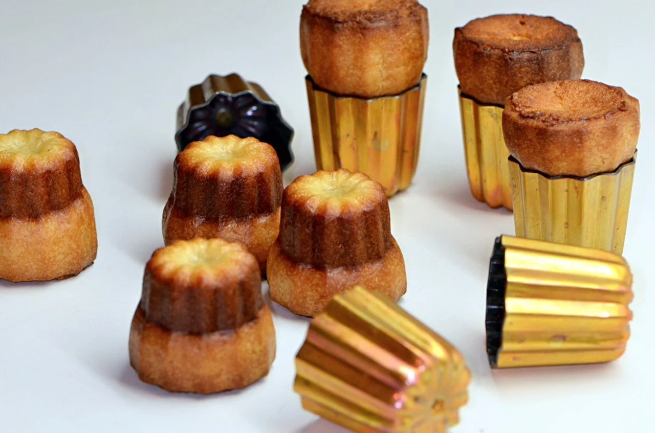 Cannelés de Bordeaux