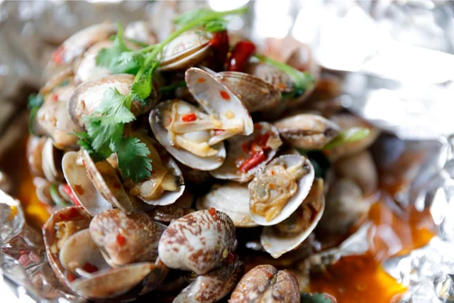 Almejas en Papillote