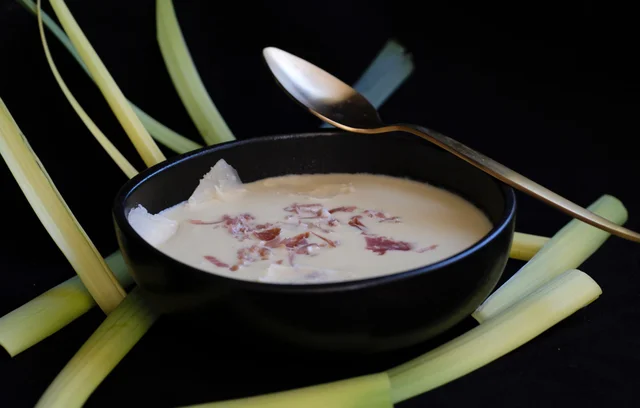 Crema Fría de Manzanas y Puerros