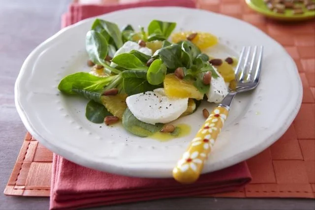 Ensalada de Canónigos y Queso de Cabra