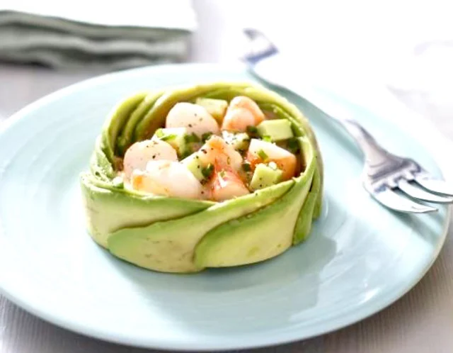 Ensalada de Gambas y Aguacates