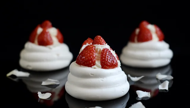 Pavlova con Fresas