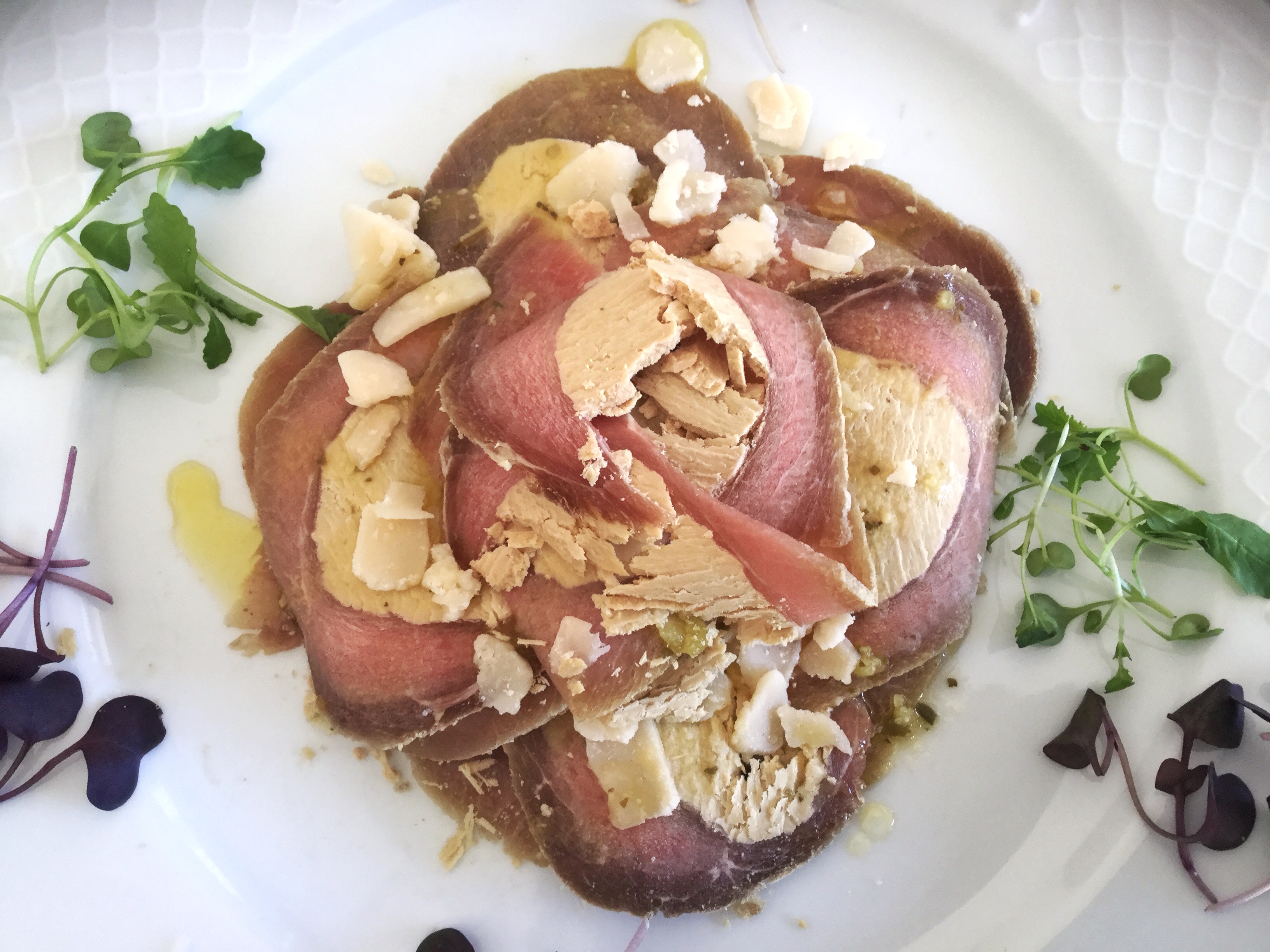Carpaccio de Ternera Relleno de Foie